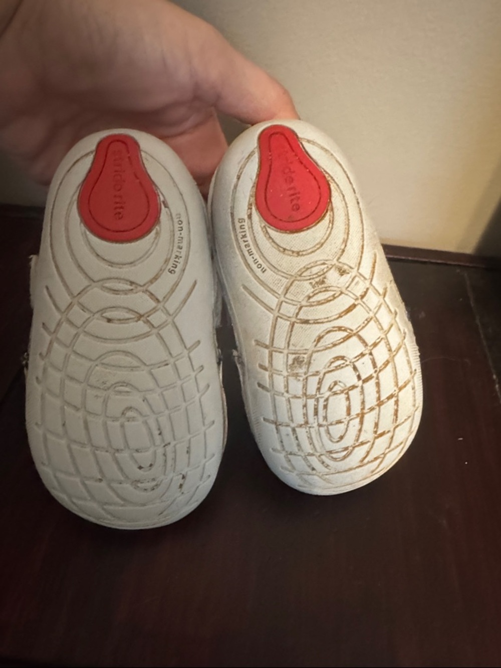 Stride Rite Toddler Baseball Slip-On Shoes with Red Stitching 6W - Picture 6 of 7